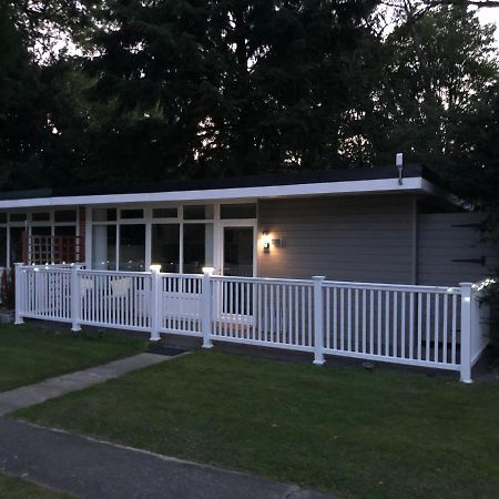 Woodlands Luxury Escape - Lodge 81 New Quay  Extérieur photo
